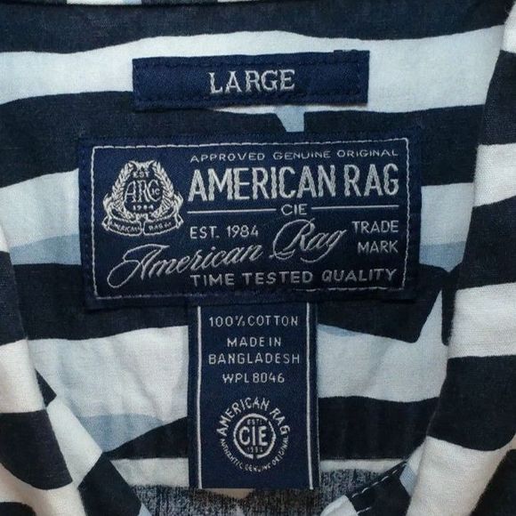 American Rag Short Sleeve Button Up SHARK Shirt, Size Large - Picture 4 of 4